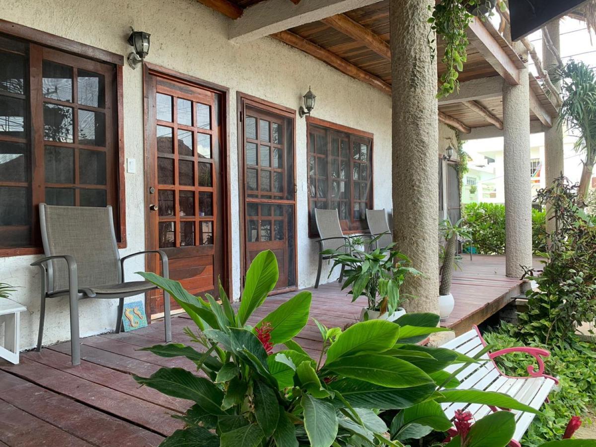 Don Panchon Y Maruxa Hotell Isla Holbox Exteriör bild