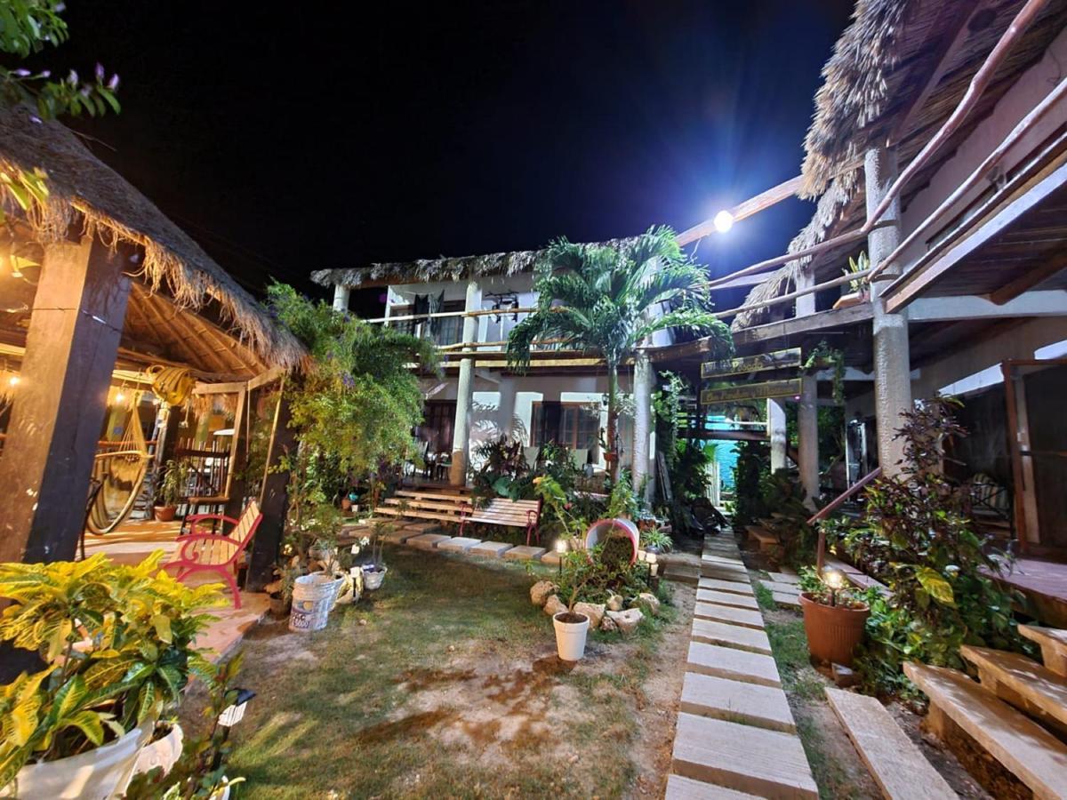 Don Panchon Y Maruxa Hotell Isla Holbox Exteriör bild