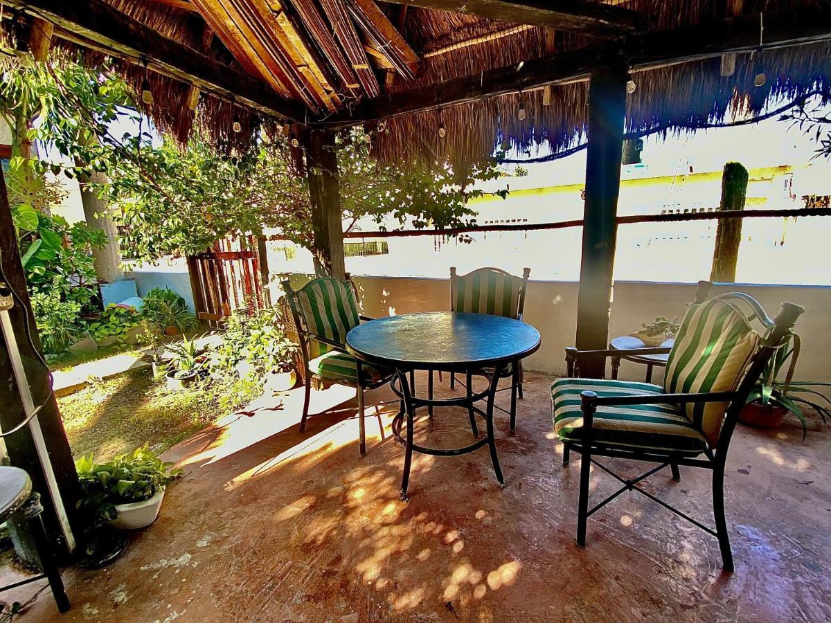 Don Panchon Y Maruxa Hotell Isla Holbox Exteriör bild